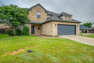Building Photo - 65 Kramer Ln