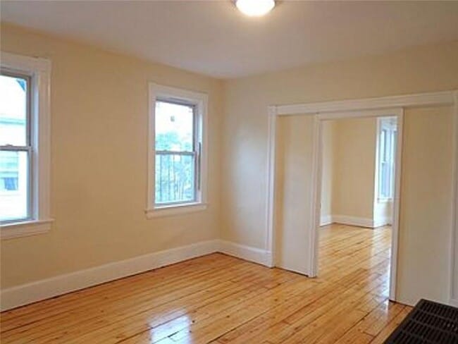 Building Photo - 266 Wickenden St