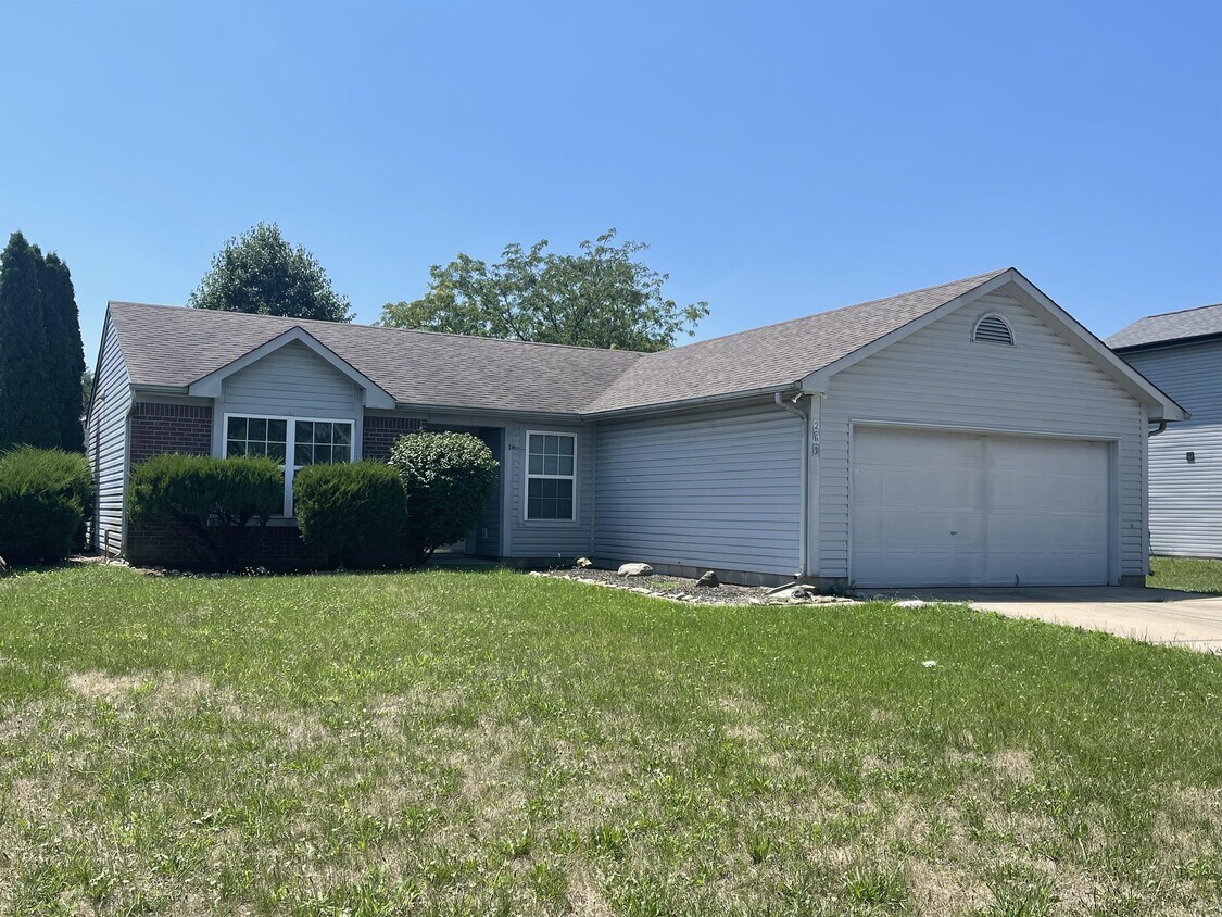 263 Planewood Dr, Whiteland, IN 46184 House for Rent in Whiteland, IN