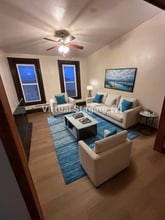 Building Photo - 255 Sunbury St