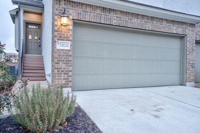 Foto del edificio - 2212 Dillon Pond Ln