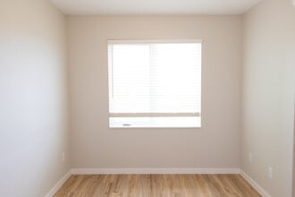 Building Photo - The Acres on Arrowhead