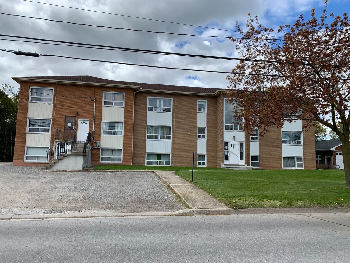 Primary Photo - 3 Olive St