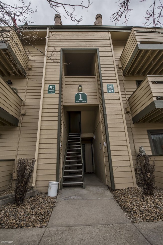Building Photo - 400 Zang St