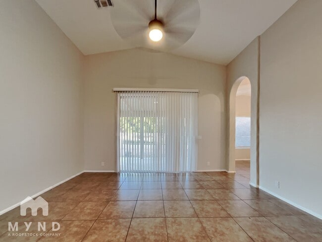 Building Photo - 11507 W Dana Ln