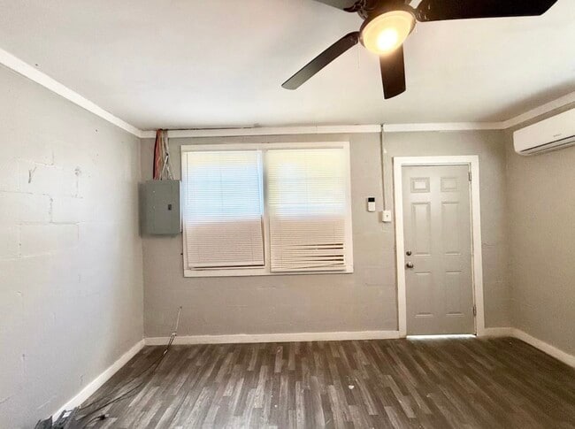 Building Photo - Quiet 1 bed 1 bath in Montgomery!