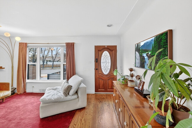 Building Photo - 2618 Meade St