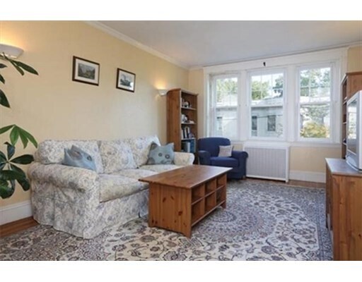 Primary Photo - 36 Dwight St
