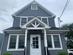 Building Photo - 506 Lakeview Ave