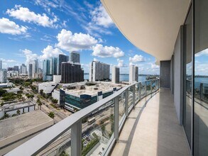 Building Photo - 1400 Biscayne Blvd