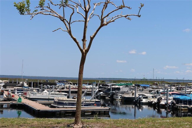 Foto del edificio - 1215 Lakeshore Blvd