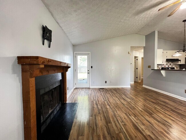 Foto del edificio - 2470 Dunsworth Dr