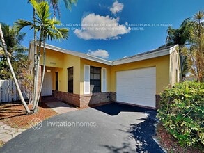Building Photo - 13641 Newport Manor