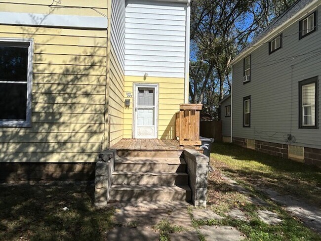 Foto del edificio - 229 Gates Ave