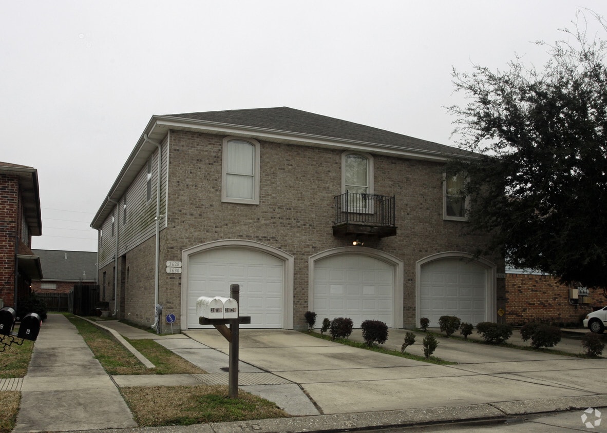 3628 Delaware Ave, Kenner, LA 70065 Apartments Kenner, LA