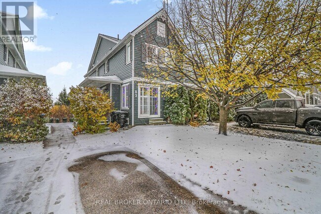 Photo du bâtiment - 83 Green Briar Dr