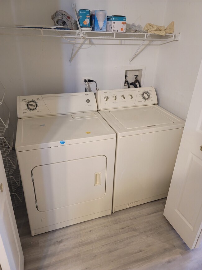 Foto del edificio - 3299 Stratford Ct