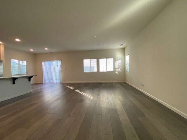 Foto del edificio - Beautiful 4 bedroom 2.5 bath home in Natomas!