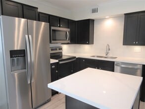 Building Photo - 300 Pecore St