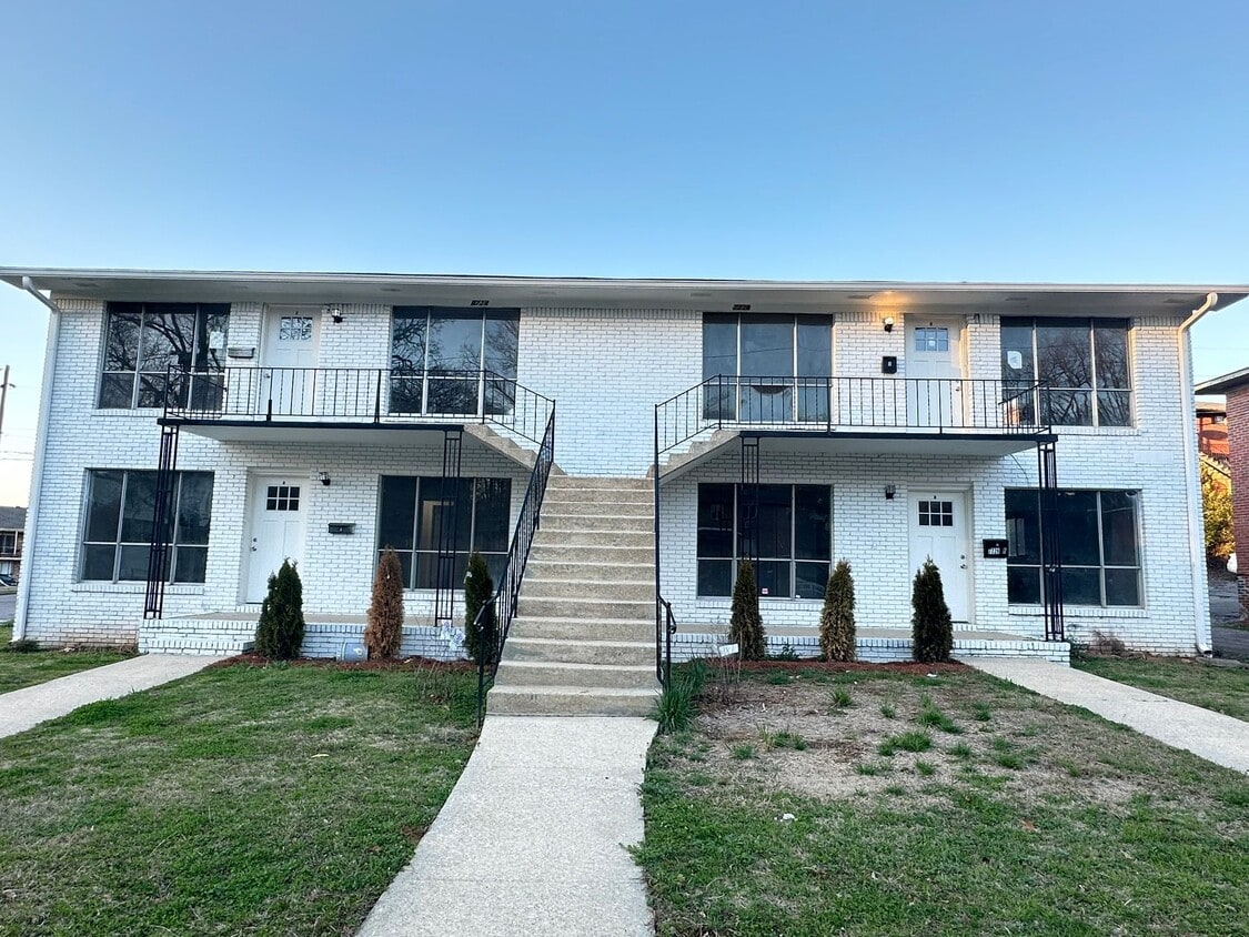 Primary Photo - Brick Quadplex 2/1 in East Lake