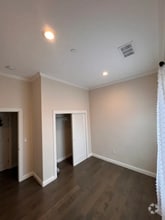 Building Photo - 54 Villa St