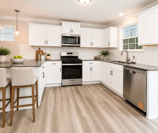 Building Photo - 3-Bedroom Townhome with Patio in Greensboro