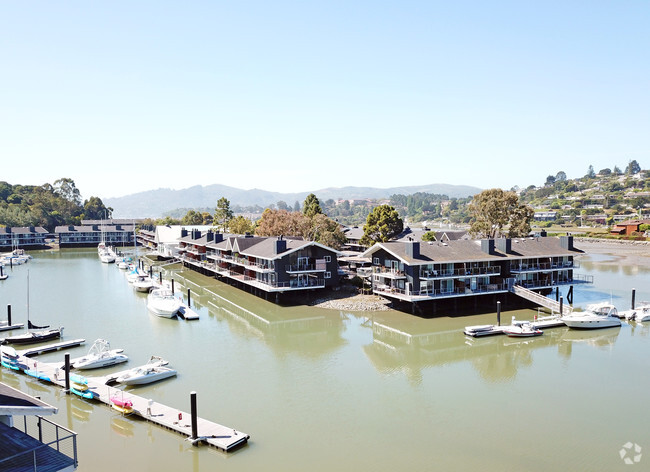 Foto del edificio - The Cove at Tiburon