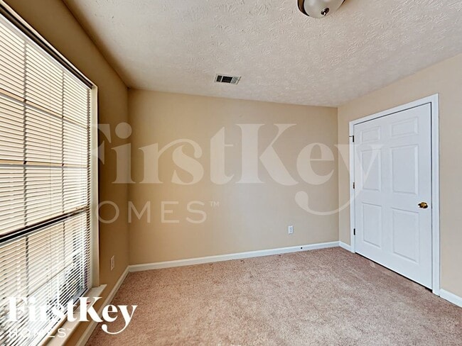 Foto del edificio - 85 Harvard Dr