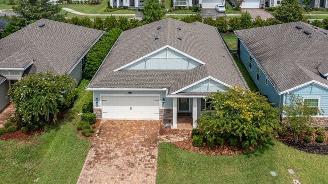 Building Photo - Stunning Home in Desirable Neighborhood
