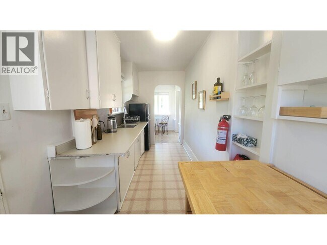 Photo du bâtiment - 3142 W 2nd Ave