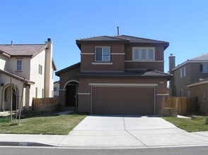 Building Photo - 15251 Sunbeam Ct