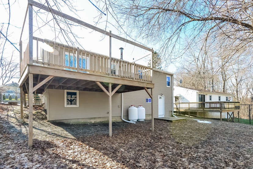 Primary Photo - 30 Hedley Ave