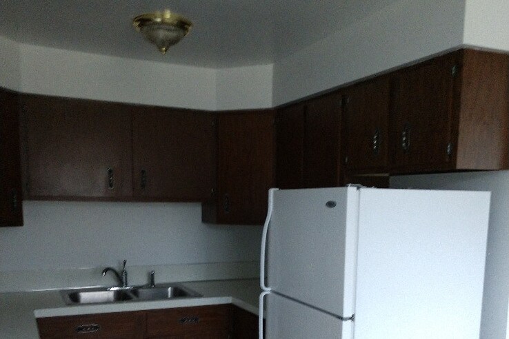 Building Photo - 702 N Nowlan Ave