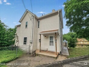 Building Photo - 2103 Hollister Ave