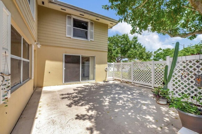 Foto del edificio - 4004 Medford Ct