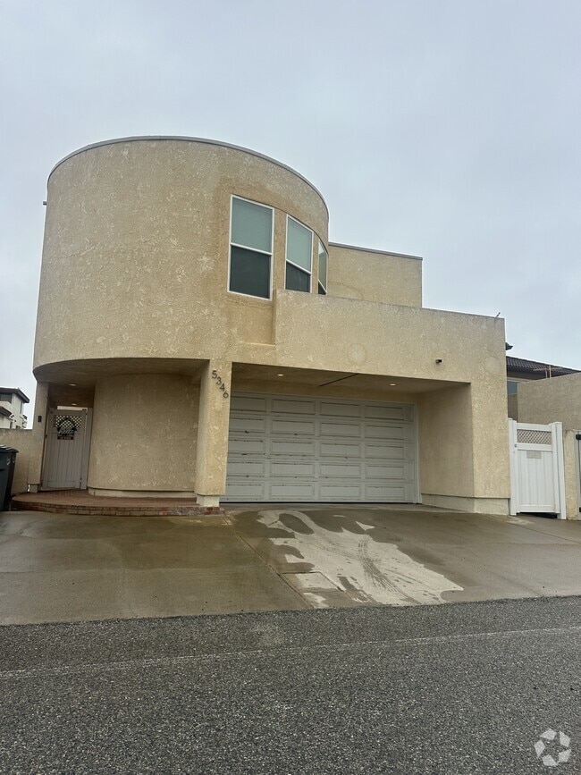 Building Photo - 5346 Sandpiper Way