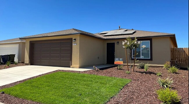 Photo - Two weeks free rent 
"Spacious 4-Bedroom Haven with 2 Full Baths in Merced – Your Dream Home Awai...