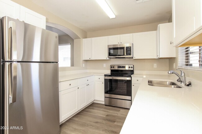 Foto del edificio - 1706 W Lydia Ln