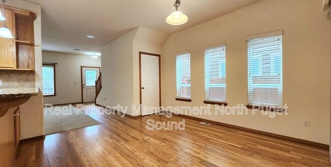 Building Photo - 7332 Olympic Dr
