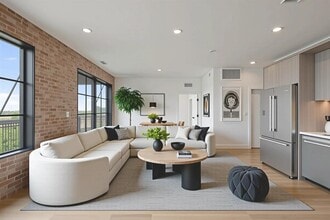 Building Photo - 4315 S Congress Ave