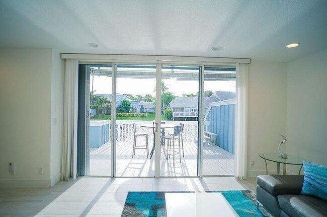 Building Photo - 1511 Ocean Dunes Cir