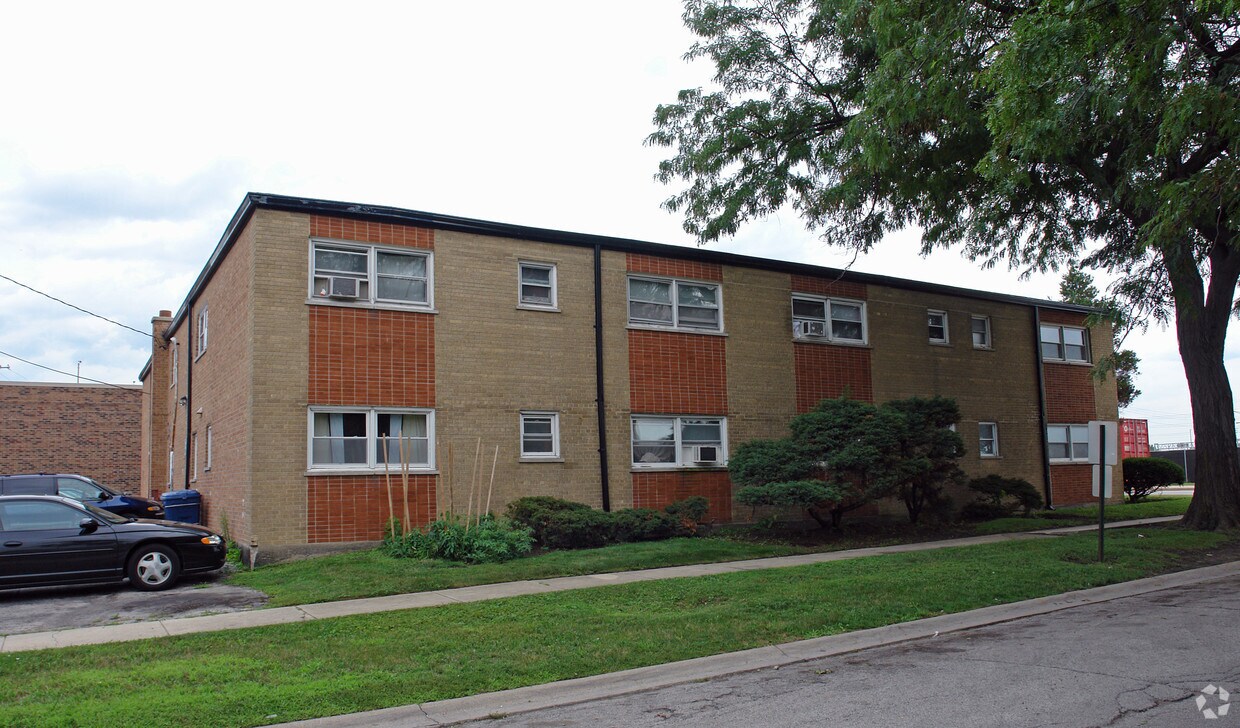 Building Photo - 8516 47th St