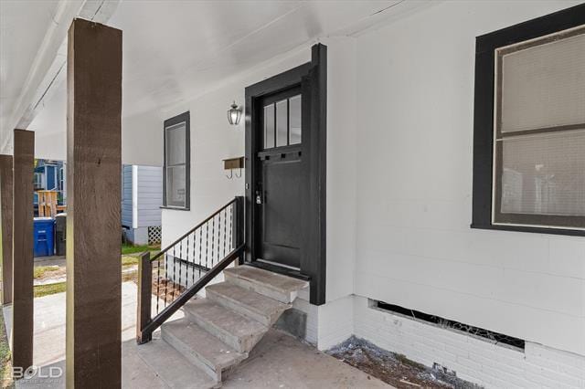 Building Photo - 245 E Elmwood St