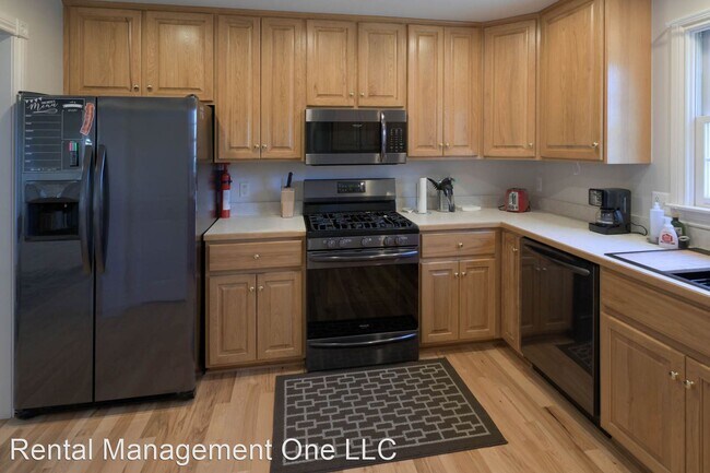 Building Photo - 3 br, 2.5 bath House - 506 Renshaw Street