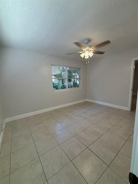 Foto del edificio - 1713 N Dixie Hwy