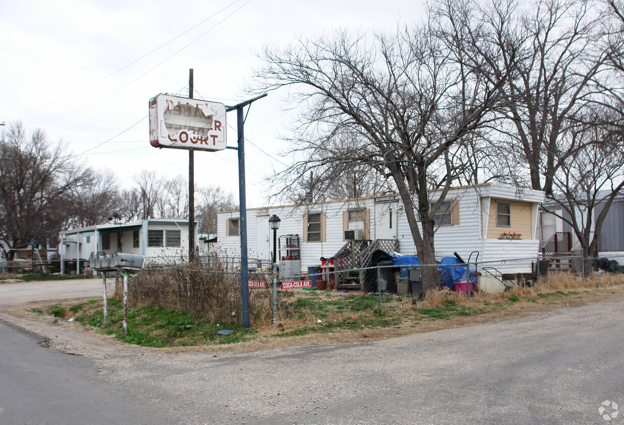 Foto principal - Walker's Trailer Court
