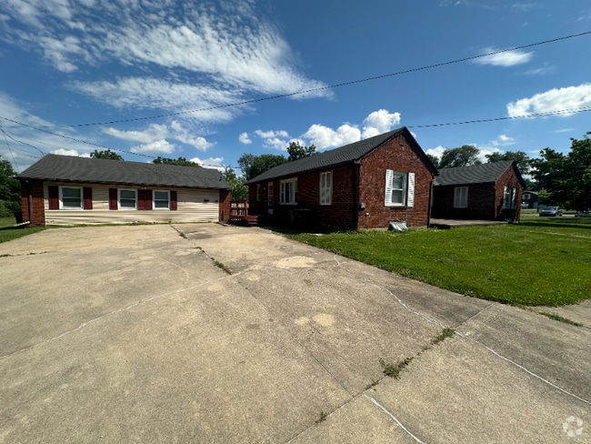 Building Photo - 5388 Chapmans Rd