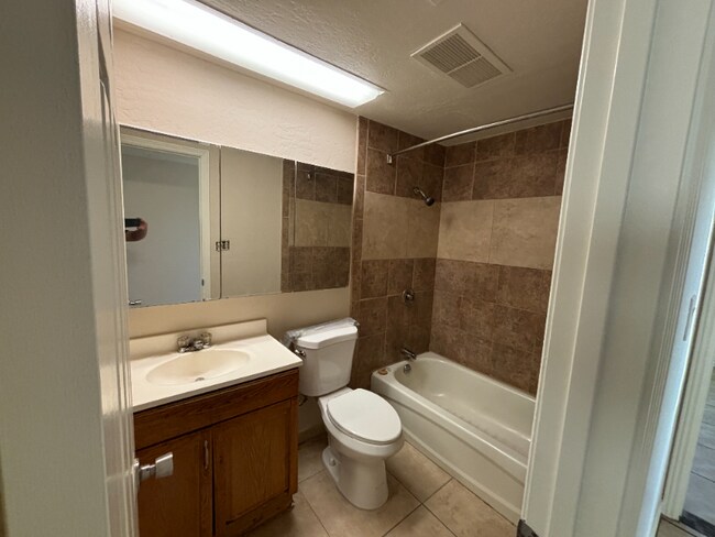 Foto del edificio - 8527 N 31st Dr