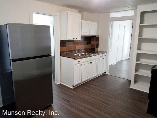 Building Photo - 3 br, 1 bath House - 419 Johnson Street