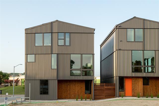 Primary Photo - 105 Forest Star Dr